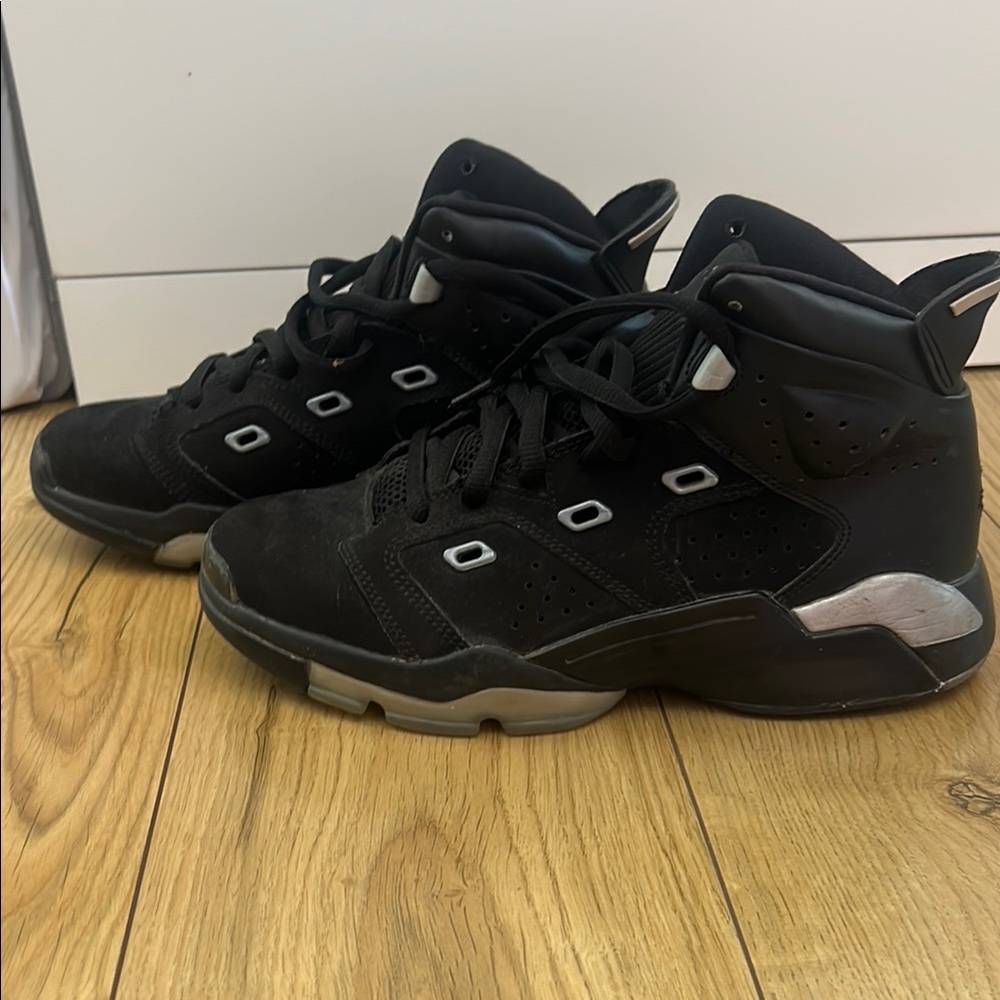 Men's Black and Silver Athletic Shoes